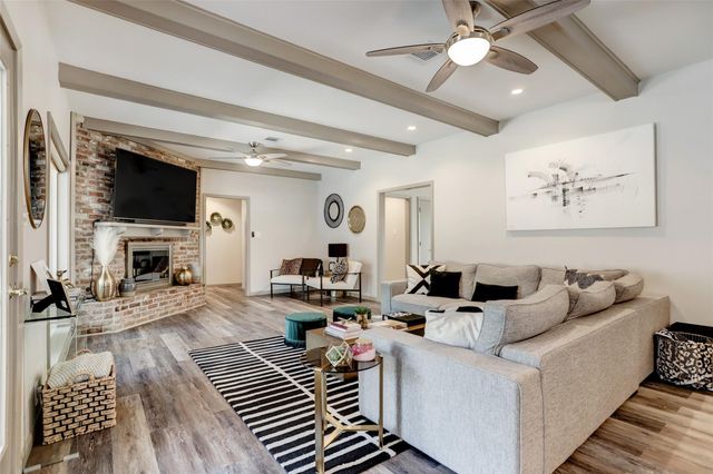 5138 Rutherglenn Drive, Houston, TX 77096