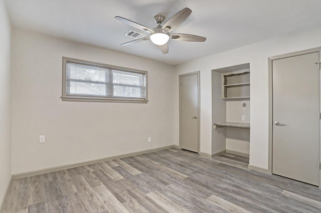 5138 Rutherglenn Drive, Houston, TX 77096