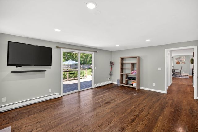 12 Sarah Lawrence Road, Sandwich, MA 02563