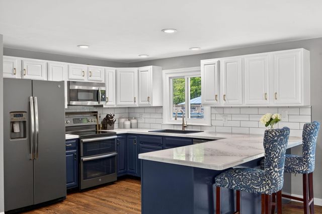 12 Sarah Lawrence Road, Sandwich, MA 02563