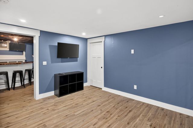 12 Sarah Lawrence Road, Sandwich, MA 02563