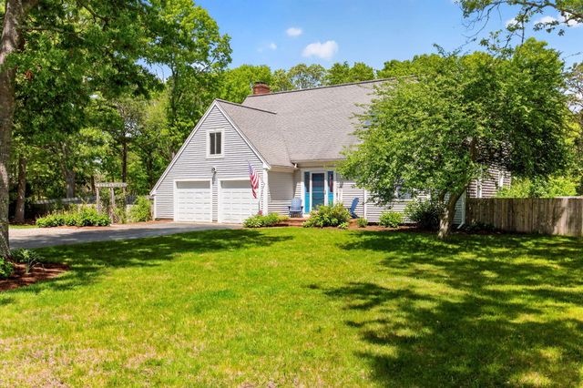 12 Sarah Lawrence Road, Sandwich, MA 02563
