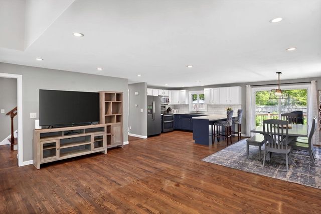 12 Sarah Lawrence Road, Sandwich, MA 02563