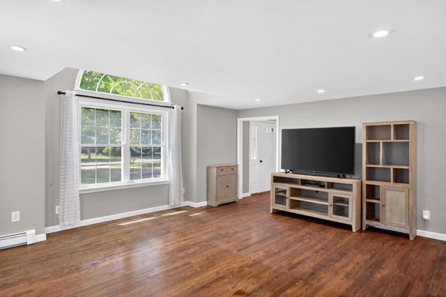 12 Sarah Lawrence Road, Sandwich, MA 02563