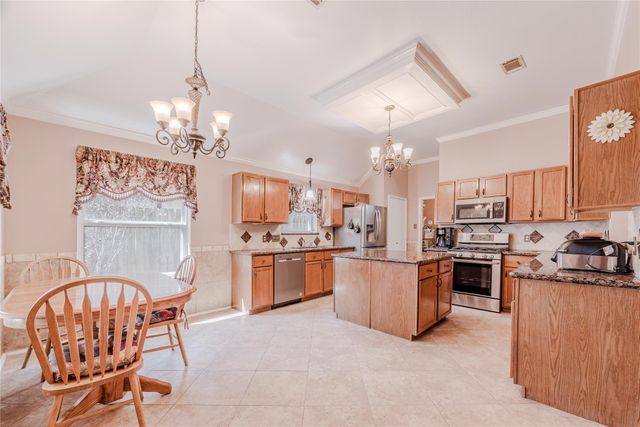 7714 Broken Arrow Street, Baytown, TX 77521