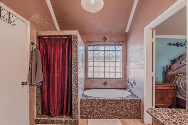 7714 Broken Arrow Street, Baytown, TX 77521