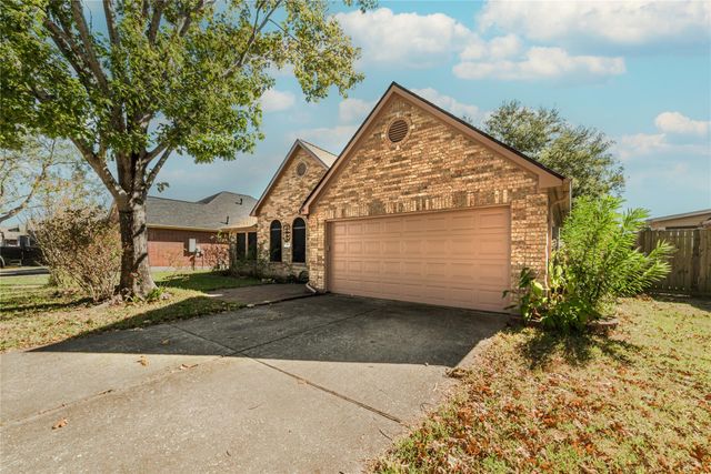 7714 Broken Arrow Street, Baytown, TX 77521