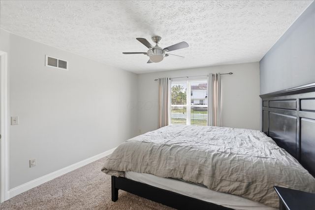 487 Greenhill Drive, Groveport, OH 43125