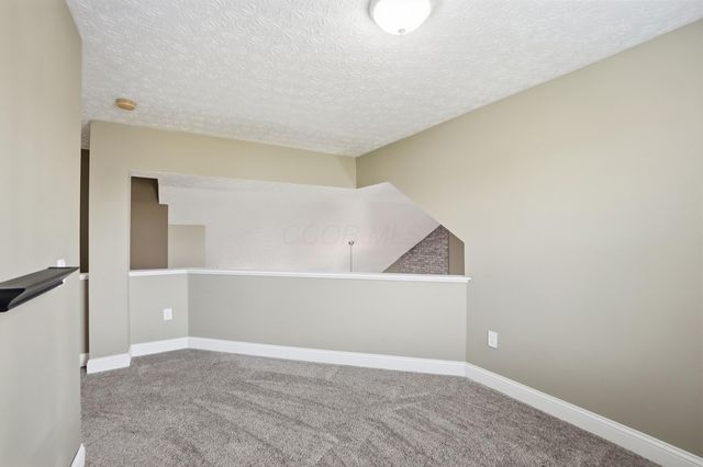 487 Greenhill Drive, Groveport, OH 43125