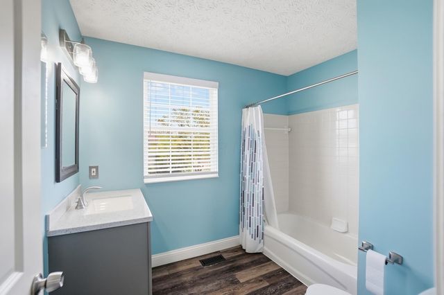 487 Greenhill Drive, Groveport, OH 43125