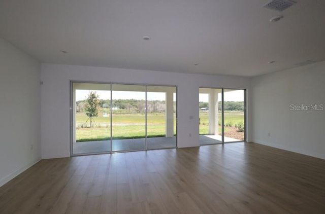 5699 LEAFLET TRAIL, Mount Dora, FL 32757
