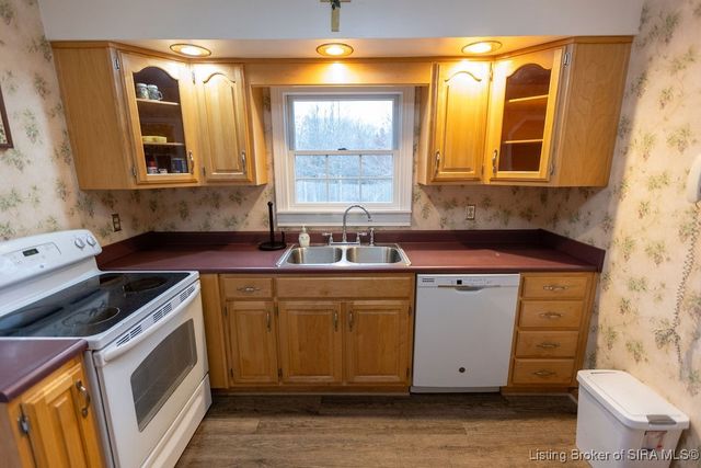 3720 Flemar Drive, Floyds Knobs, IN 47119