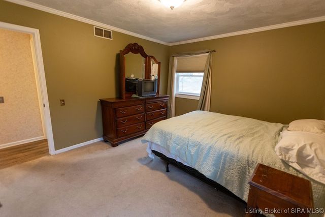 3720 Flemar Drive, Floyds Knobs, IN 47119