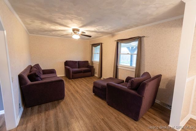 3720 Flemar Drive, Floyds Knobs, IN 47119