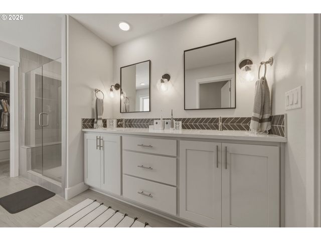 207 W LAUREL St, Washougal, WA 98671