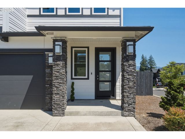 207 W LAUREL St, Washougal, WA 98671