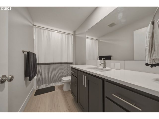 207 W LAUREL St, Washougal, WA 98671