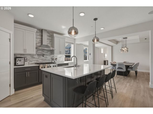 207 W LAUREL St, Washougal, WA 98671