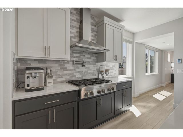 207 W LAUREL St, Washougal, WA 98671