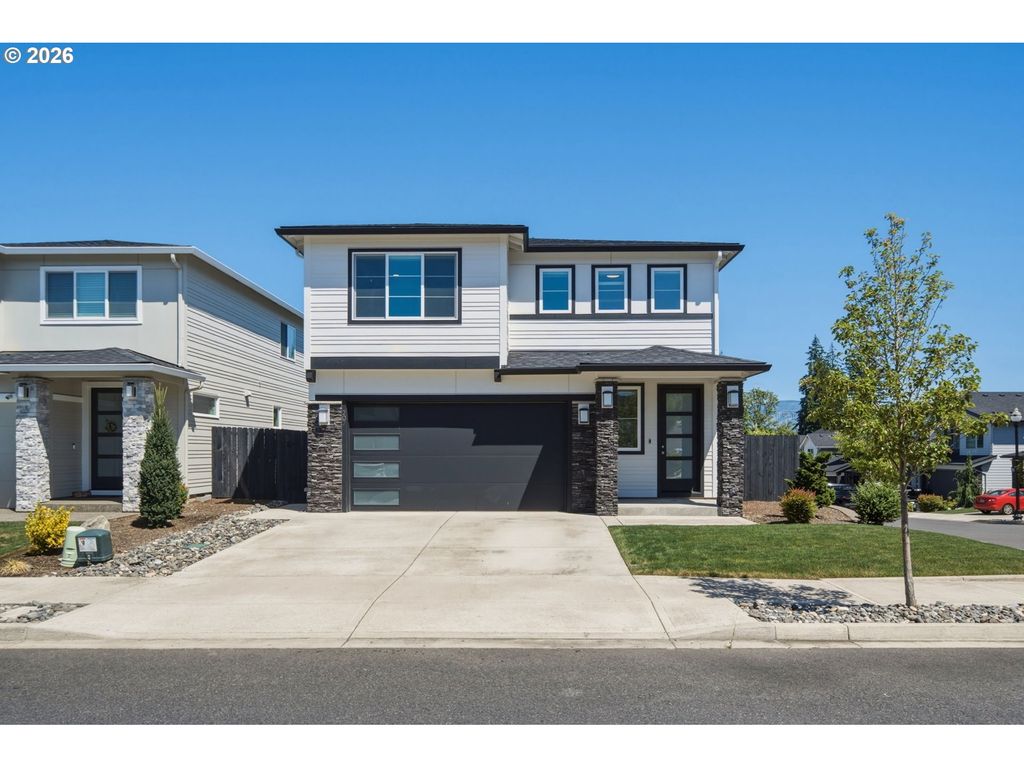 207 W LAUREL St, Washougal, WA 98671