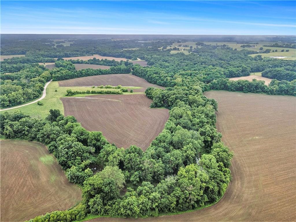 500th Road, Knob Noster, MO 65336