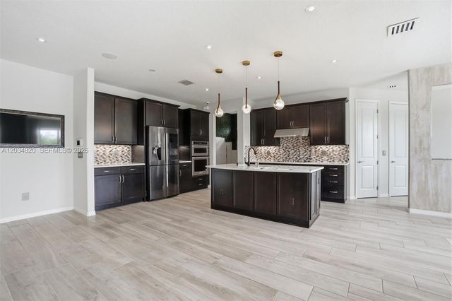 1512 Bursera Ter, Hollywood, FL 33021