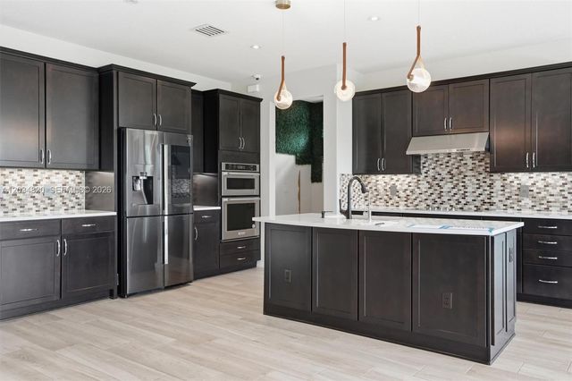 1512 Bursera Ter, Hollywood, FL 33021