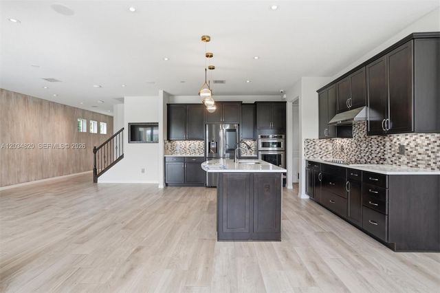 1512 Bursera Ter, Hollywood, FL 33021