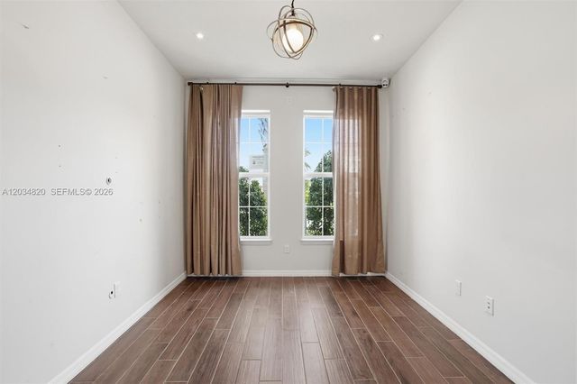 1512 Bursera Ter, Hollywood, FL 33021