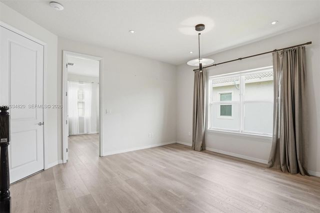 1512 Bursera Ter, Hollywood, FL 33021