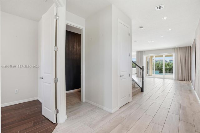1512 Bursera Ter, Hollywood, FL 33021