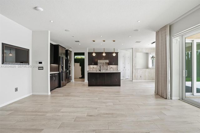 1512 Bursera Ter, Hollywood, FL 33021