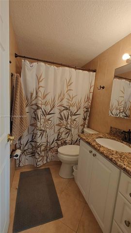 825 Brickell Bay Dr 841, Miami, FL 33131