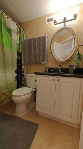 825 Brickell Bay Dr 841, Miami, FL 33131