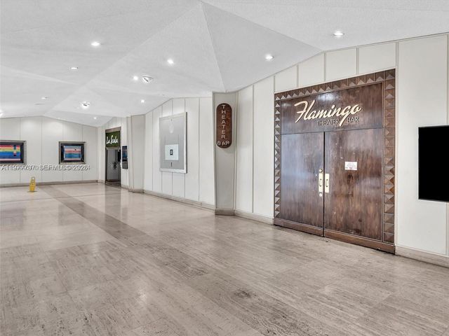 825 Brickell Bay Dr 841, Miami, FL 33131