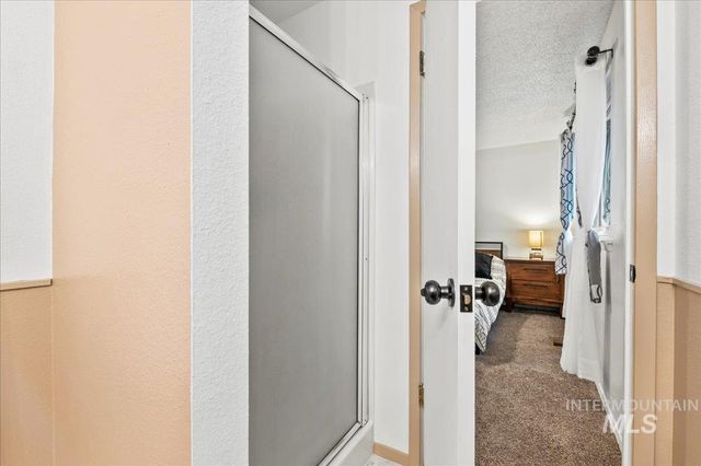 830 S Haskett St, Mountain Home, ID 83647