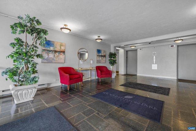 1800 JEFFERSON PARK AVE #410, Charlottesville, VA 22903