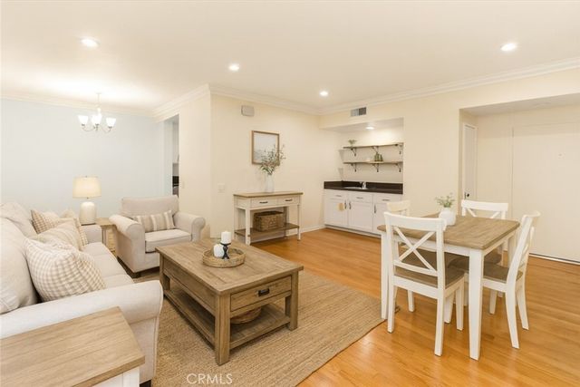 1115 S Elm Drive 207, Los Angeles, CA 90035