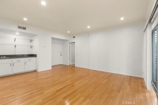 1115 S Elm Drive 207, Los Angeles, CA 90035