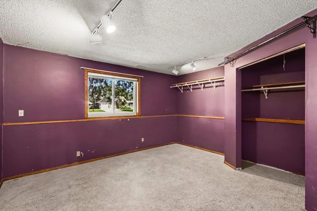 7850 Grinnell Court E, Lakeville, MN 55044
