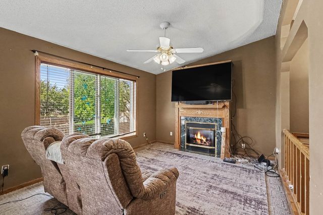 7850 Grinnell Court E, Lakeville, MN 55044