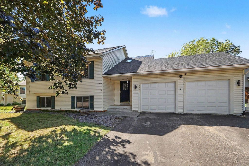 7850 Grinnell Court E, Lakeville, MN 55044 — exterior