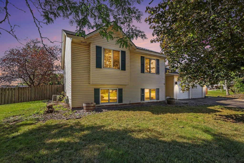 7850 Grinnell Court E, Lakeville, MN 55044 — photo 2