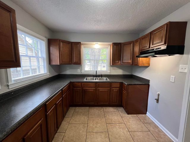 505 HAYNES ST, Memphis, TN 38111