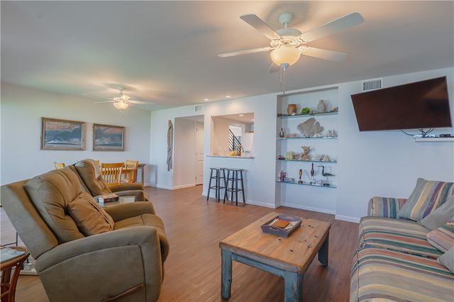 620 S Fulton Beach 708, Rockport, TX 78382