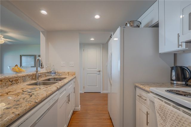 620 S Fulton Beach 708, Rockport, TX 78382