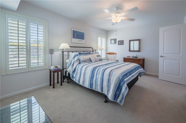 620 S Fulton Beach 708, Rockport, TX 78382