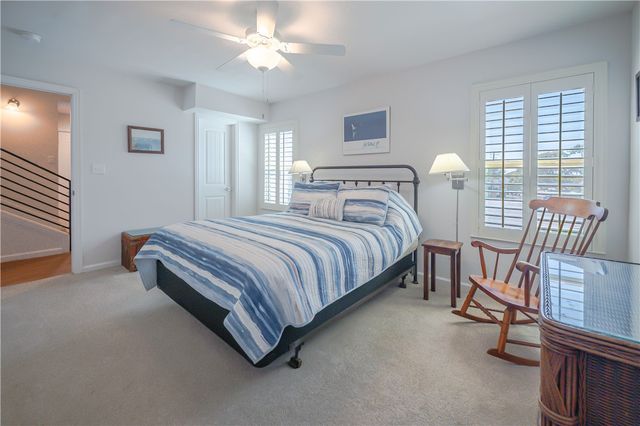 620 S Fulton Beach 708, Rockport, TX 78382