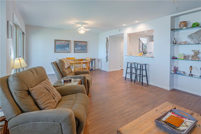 620 S Fulton Beach 708, Rockport, TX 78382