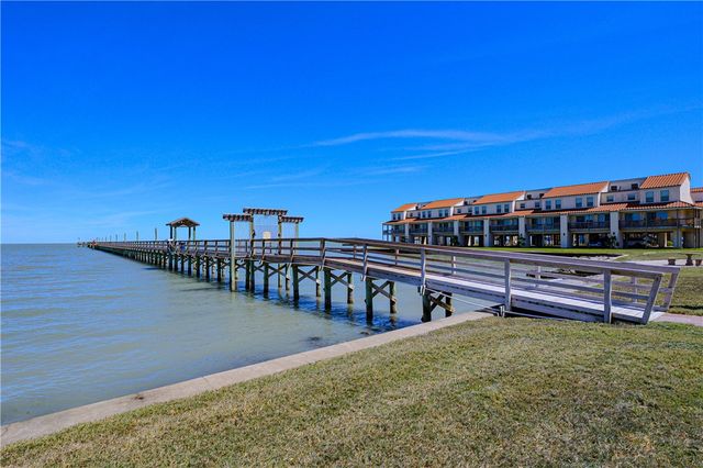 620 S Fulton Beach 708, Rockport, TX 78382